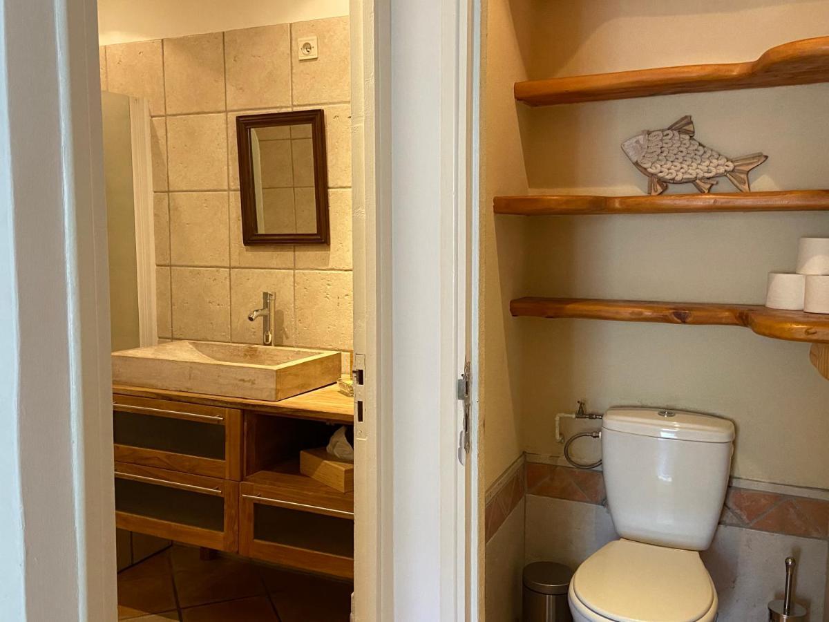 Auberge Gekko Ornaisons Bagian luar foto