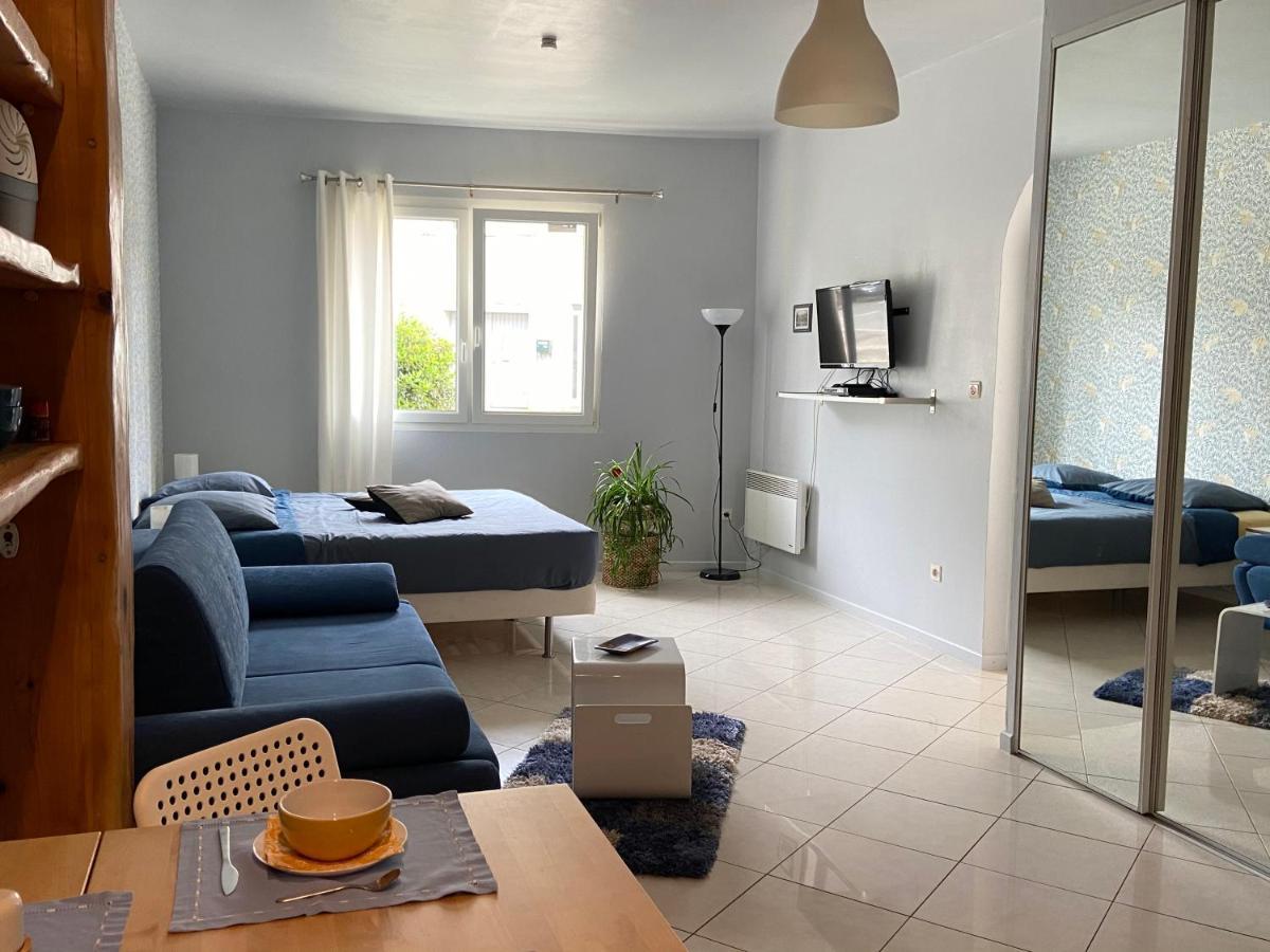 Auberge Gekko Ornaisons Bagian luar foto