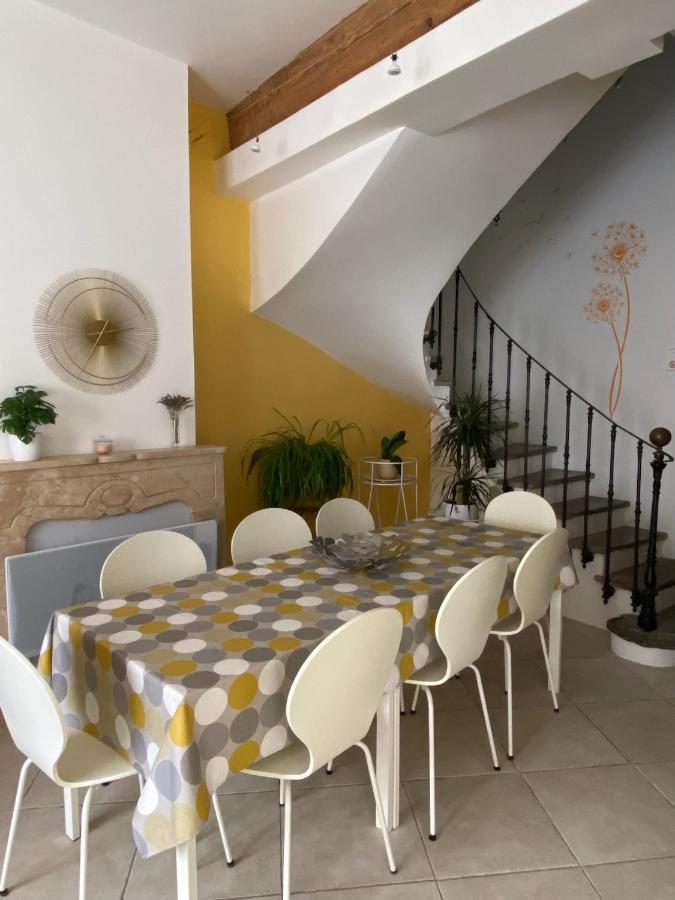 Auberge Gekko Ornaisons Bagian luar foto