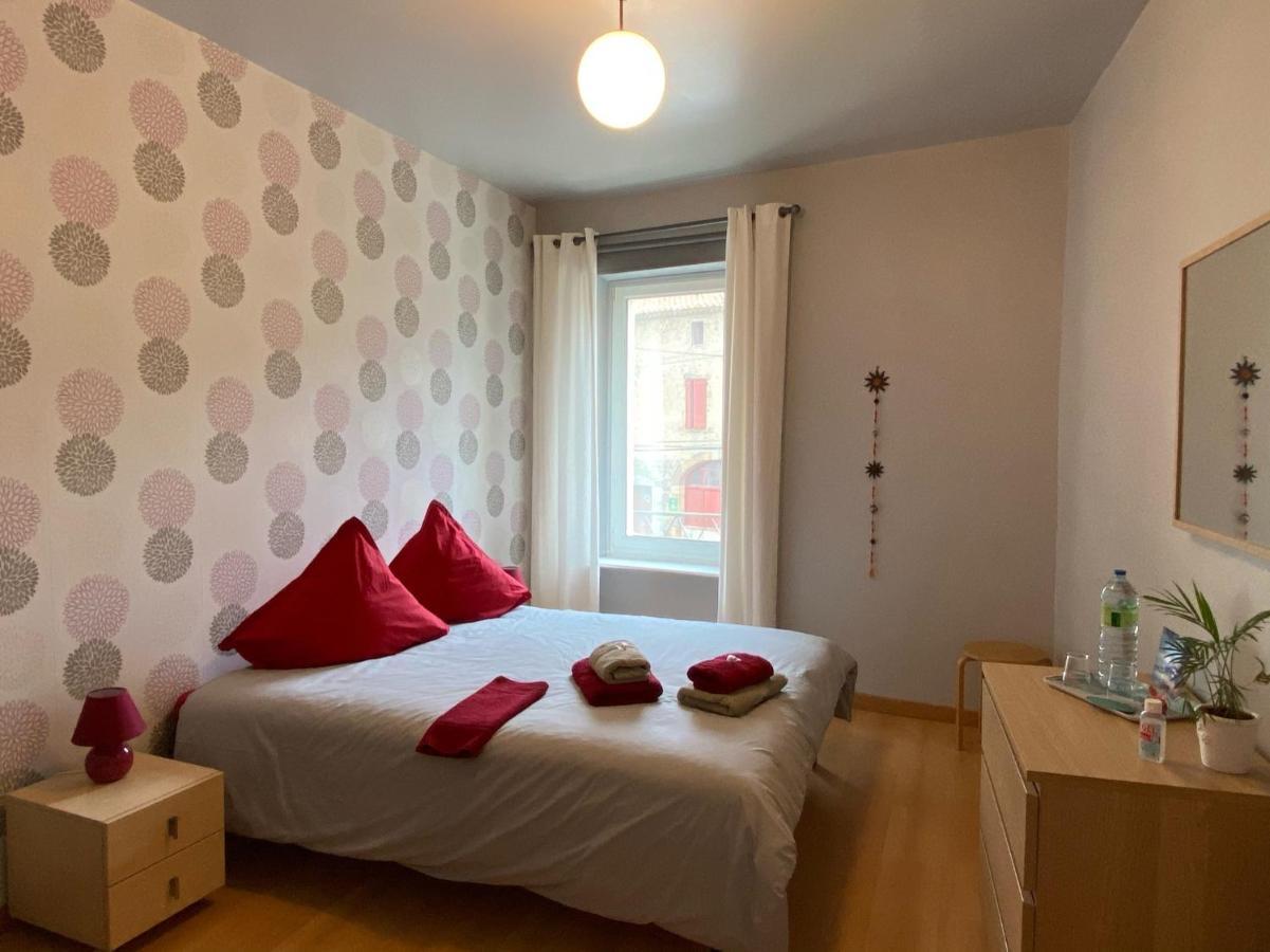 Auberge Gekko Ornaisons Bagian luar foto